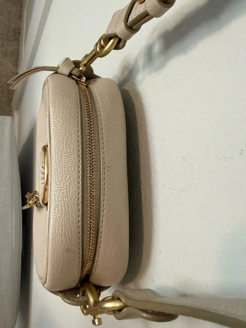 See by Chloe Camera Crossbody - Picture 5 of 9